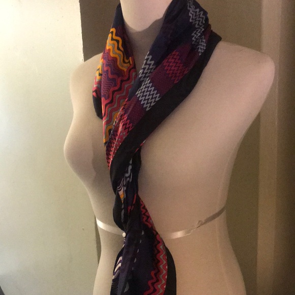 Missoni scarf - Picture 4 of 6